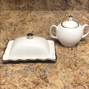 Nicole Miller 2-piece “silver”-trimmed dishes